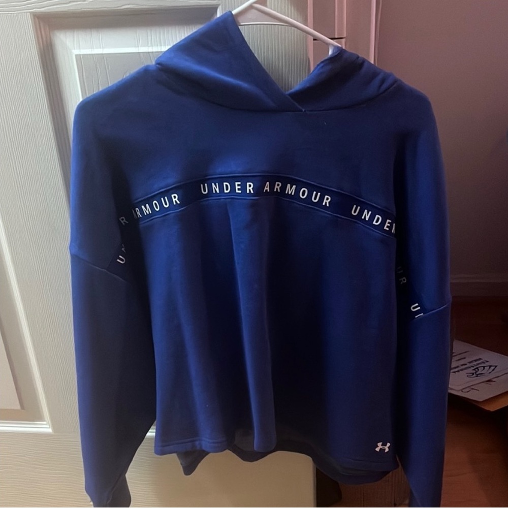 Under Armour Women's Blue Hoodie cropped